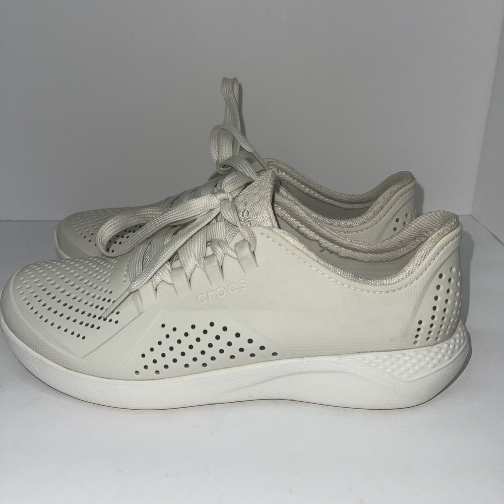 CROCS OFF WHITE RUBBER WATER SHOES.LACE UP.SIZE  W 9‎